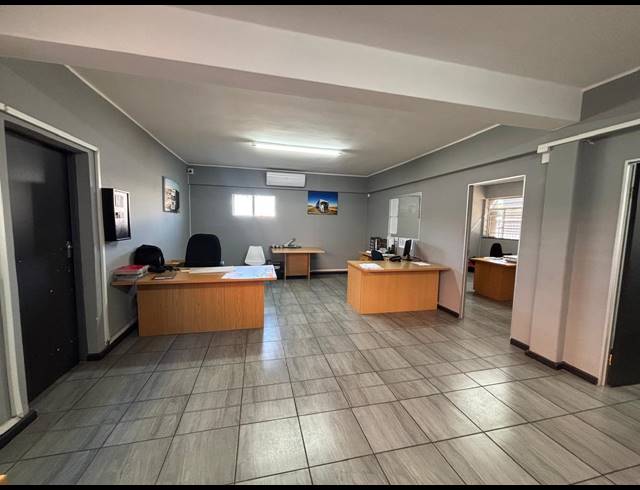 168M² OFFICE TO LET IN BRACKENFELL INDUSTRIAL